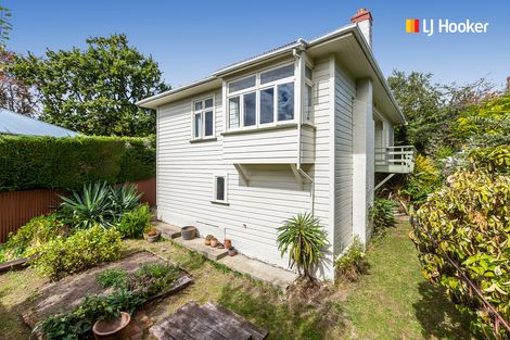 Photo of property in 24 Springhill Road, Mornington, Dunedin, 9011