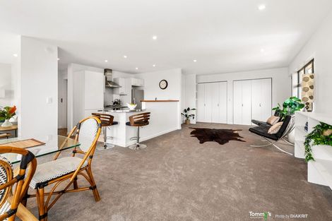 Photo of property in 3/14 Oriental Terrace, Oriental Bay, Wellington, 6011