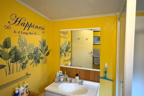 Photo of property in 20 Ramsay Street, Blacks Point, Reefton, 7830