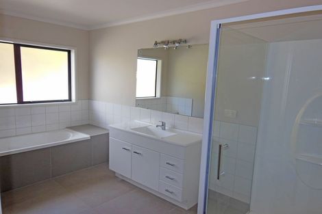 Photo of property in 39 Mountain View Road, Hikurangi, 0114