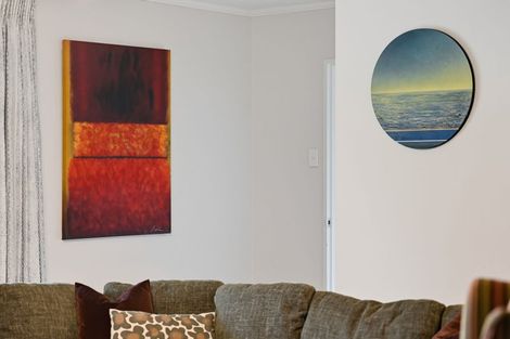 Photo of property in 49 James Cook Street, Havelock North, 4130
