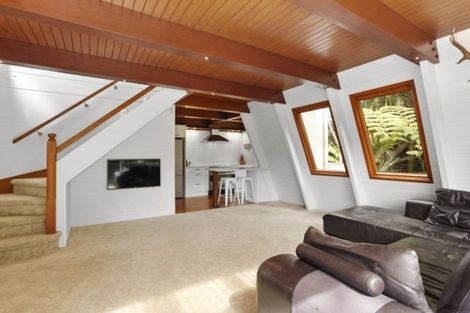 Photo of property in 14 Mahoe Road, Titirangi, Auckland, 0604