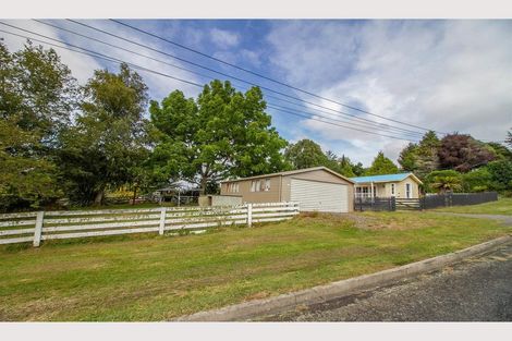 Photo of property in 30 Mount View Street, Raetihi, 4632