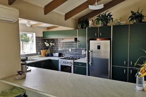 Photo of property in 19 Jay Court, Botany Downs, Auckland, 2010