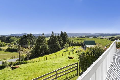 Photo of property in 16 Mcmurray Road, Hunua, Papakura, 2584