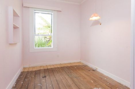 Photo of property in 30 Mill Road, Clive, 4102