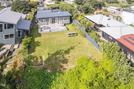 Photo of property in 133 Karaka Street, Castlecliff, Whanganui, 4501