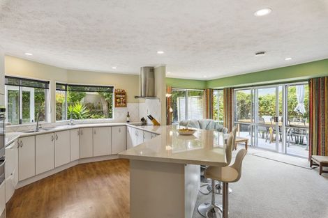 Photo of property in 13 Runanga Grove, Waikanae, 5036