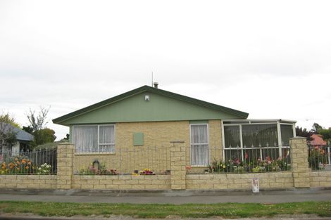 Photo of property in 33 Cowes Street, Avondale, Christchurch, 8061