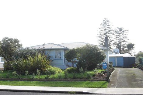 Photo of property in 1 Eddowes Street, Manurewa, Auckland, 2102