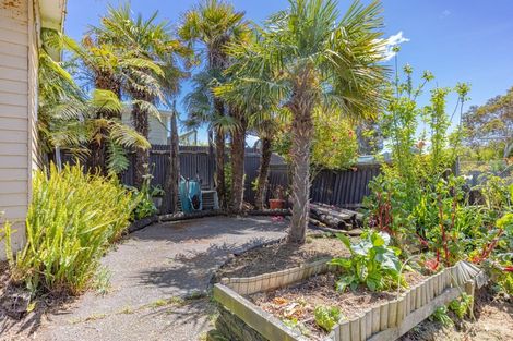 Photo of property in 21 Titoki Street, Castlecliff, Whanganui, 4501
