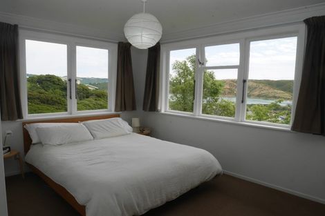 Photo of property in 20 Kiriwai Road, Paremata, Porirua, 5024