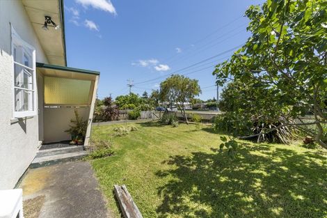 Photo of property in 28 Delhi Avenue, Aramoho, Whanganui, 4500