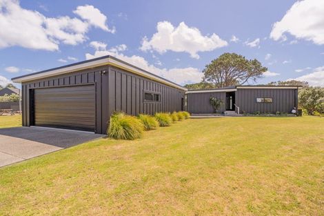 Photo of property in 111 Benjamin Place, Matarangi, Whitianga, 3592