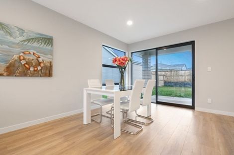 Photo of property in 5 Aero Place, Takanini, 2112