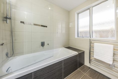 Photo of property in 8 Moho Lane, Takanini, 2112