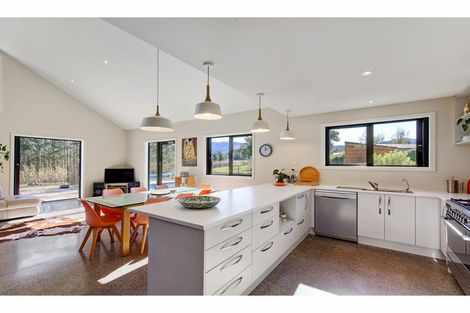 Photo of property in 25 Russells Road, Oxford, 7495