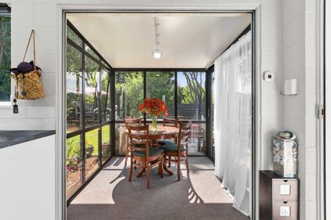 Photo of property in 45c Ferry Road, Clive, 4102