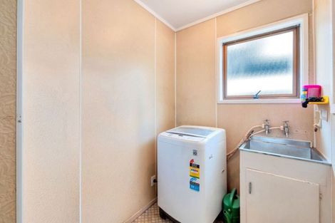 Photo of property in 1/51 Seaview Road, Castor Bay, Auckland, 0620