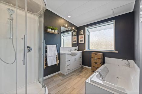 Photo of property in 121 Tauhara Road, Tauhara, Taupo, 3330