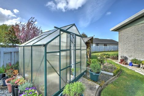 Photo of property in 10 Kerwood Place, Gore, 9710