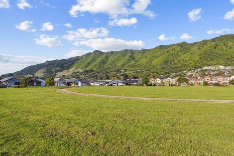 Photo of property in 5 Pohe Street, Waikanae, 5036