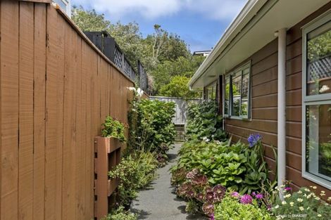 Photo of property in 6 Avon Street, Island Bay, Wellington, 6023