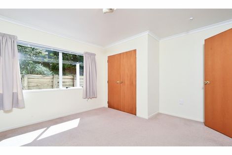 Photo of property in 2 Parkside Road, West Harbour, Auckland, 0618