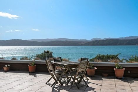 Photo of property in 1/279 Karaka Bay Road, Karaka Bays, Wellington, 6022