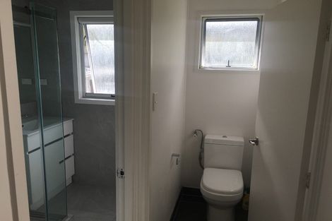 Photo of property in 8 Skyla Place, Massey, Auckland, 0614