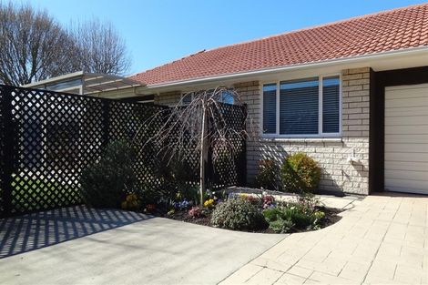 Photo of property in 2/444 Harewood Road, Harewood, Christchurch, 8051