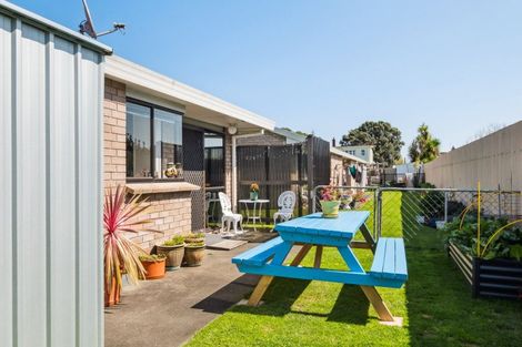 Photo of property in Orange Grove Flats, 29/549 Childers Road, Te Hapara, Gisborne, 4010