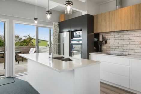 Photo of property in 15 Snell Crescent, Waihi Beach, 3611