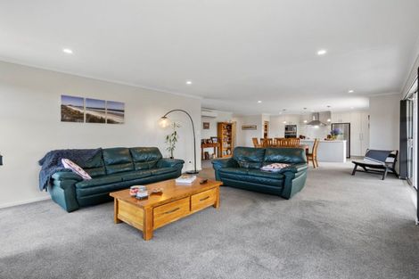 Photo of property in 48 Farrier Street, Papamoa, 3118