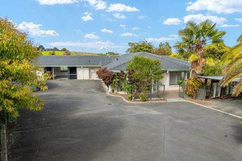 Photo of property in 180 Settlement Road, Papakura, 2110