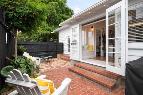 Photo of property in 28 Bond Street, Hamilton East, Hamilton, 3216