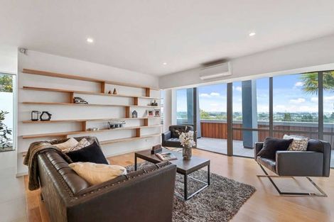 Photo of property in 26 Overdale Drive, Cashmere, Christchurch, 8022