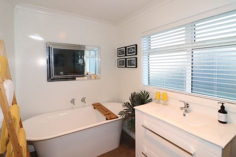 Photo of property in 59b Lincoln Road, Carterton, 5713