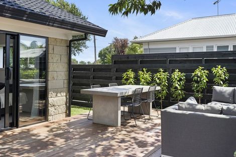 Photo of property in 54a Williams Street, Cambridge, 3434