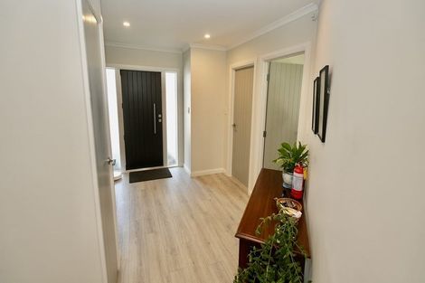 Photo of property in 13 Freedom Drive, Kelvin Grove, Palmerston North, 4414