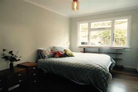 Photo of property in 12 Tamar Street, New Plymouth, 4310