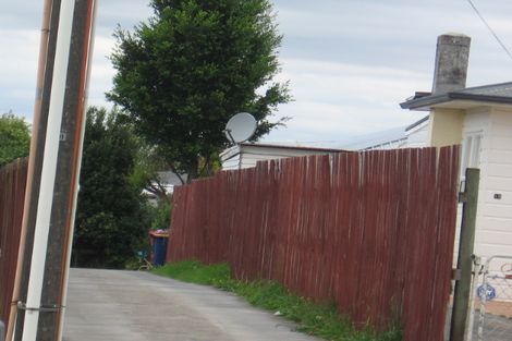 Photo of property in 1/15 Archibald Road, Kelston, Auckland, 0602