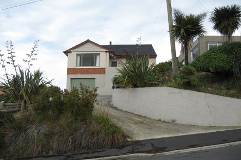 Photo of property in 25 Earls Road, Saint Clair, Dunedin, 9012