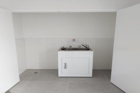 Photo of property in 32 Pennant Street, Long Bay, Auckland, 0630