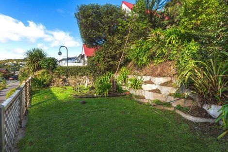 Photo of property in 7 Kenef Road, Paremata, Porirua, 5024