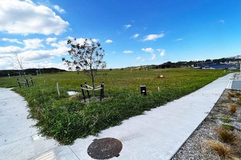 Photo of property in 47 Kikorangi Drive, Wainui, 0992