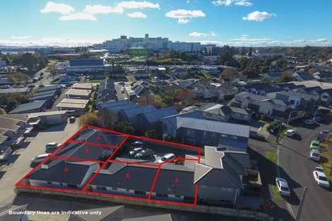 Photo of property in 2/5 Jones Crescent, Melville, Hamilton, 3206