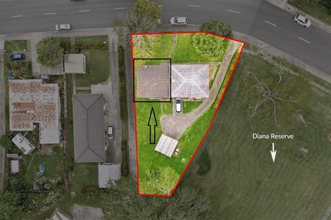 Photo of property in 2/16 Diana Drive, Glenfield, Auckland, 0627