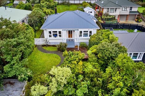 Photo of property in 13 Roy Street, Tawa, Wellington, 5028
