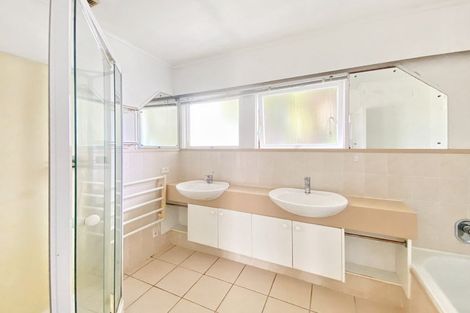 Photo of property in 20 Galaxy Drive, Mairangi Bay, Auckland, 0630
